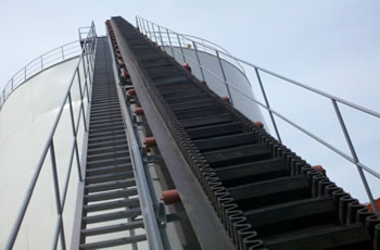 大傾角皮帶機(jī)